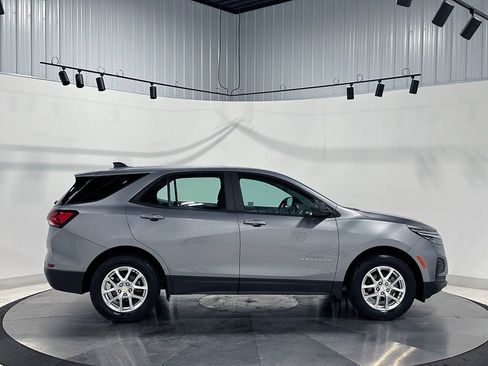 Used 2023 Chevrolet Equinox LS AWD/4WD image 10