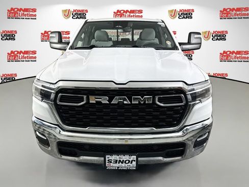 Used 2025 RAM 1500 Big Horn AWD/4WD image 11