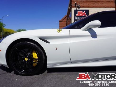 Used 2015 Ferrari California T image 43