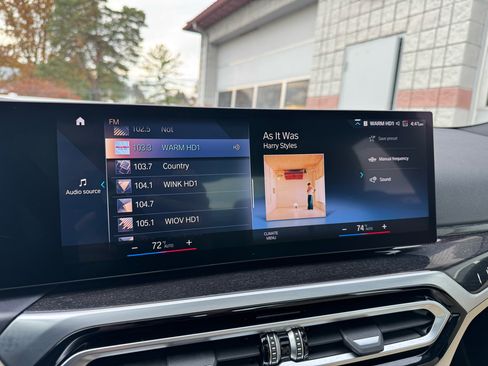 Used 2023 BMW 330i xDrive Sedan w/ Premium Package image 25