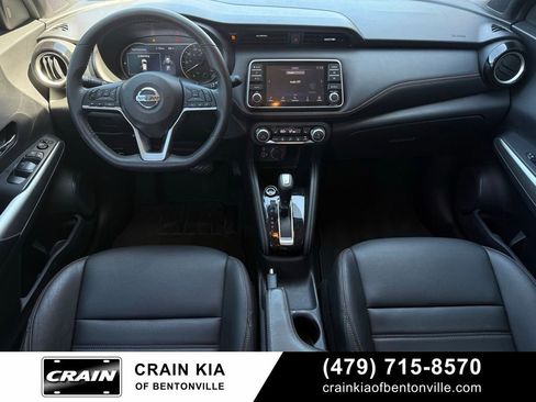 Used 2020 Nissan Kicks SR w/ SR Premium Package image 29