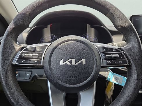 Used 2024 Kia Forte LXS w/ LXS Technology Package FWD image 24