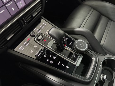 Used 2019 Porsche Cayenne S AWD/4WD image 22