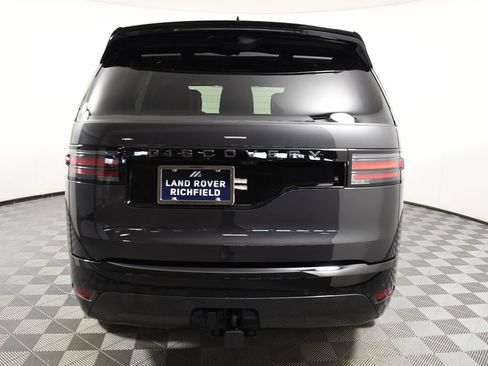 Certified 2025 Land Rover Discovery Dynamic SE AWD/4WD image 5