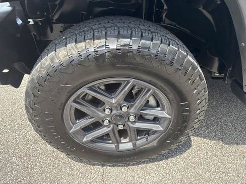 Used 2025 Jeep Wrangler Unlimited Sport AWD/4WD image 12