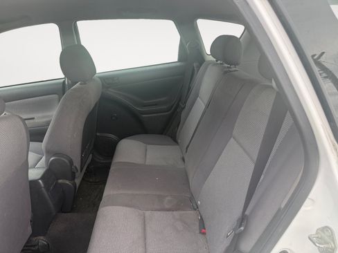 Used 2007 Pontiac Vibe w/ Preferred Package FWD image 13