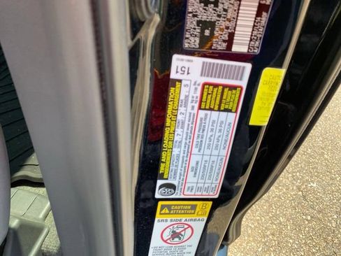 Used 2017 Toyota Sienna XLE w/ XLE Navigation Package AWD/4WD image 27