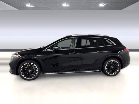New 2026 Mercedes-Benz EQS 550 4MATIC SUV image 2