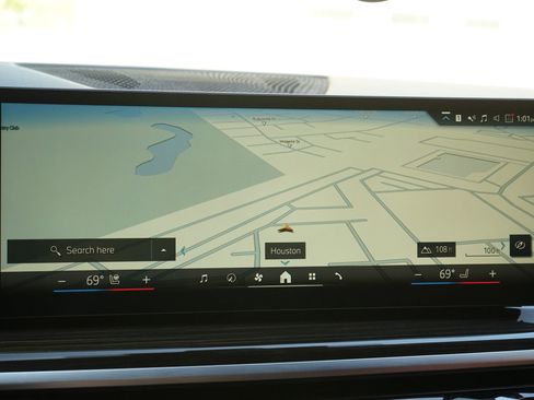 Used 2026 BMW X6 xDrive40i image 16