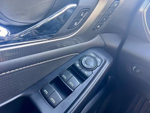 Used 2023 Chevrolet Traverse Premier w/ Redline Edition AWD/4WD image 30