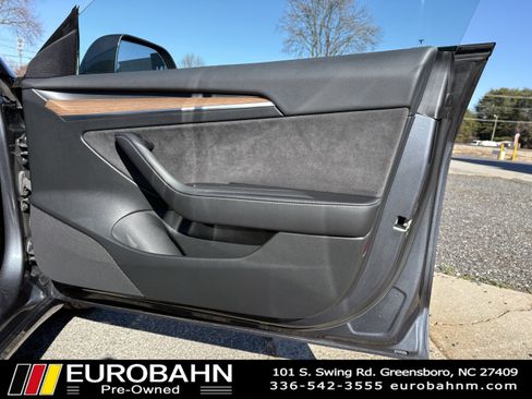 Used 2023 Tesla Model 3 Performance image 17