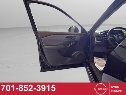 Certified 2023 Nissan Rogue S image 34