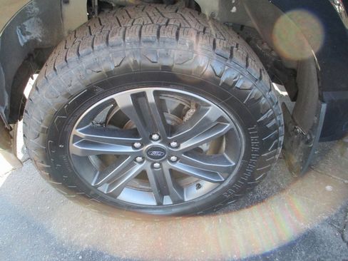 Used 2022 Ford F150 Lariat w/ Equipment Group 502A High image 13