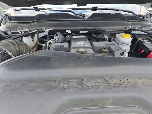 Used 2024 RAM 2500 Laramie w/ Safety Group AWD/4WD image 5