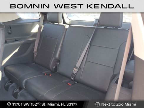 Used 2021 Chevrolet Traverse RS image 21