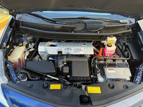 Used 2012 Toyota Prius V Five FWD image 40