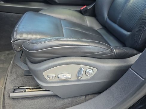 Used 2017 Porsche Cayenne S AWD/4WD image 32
