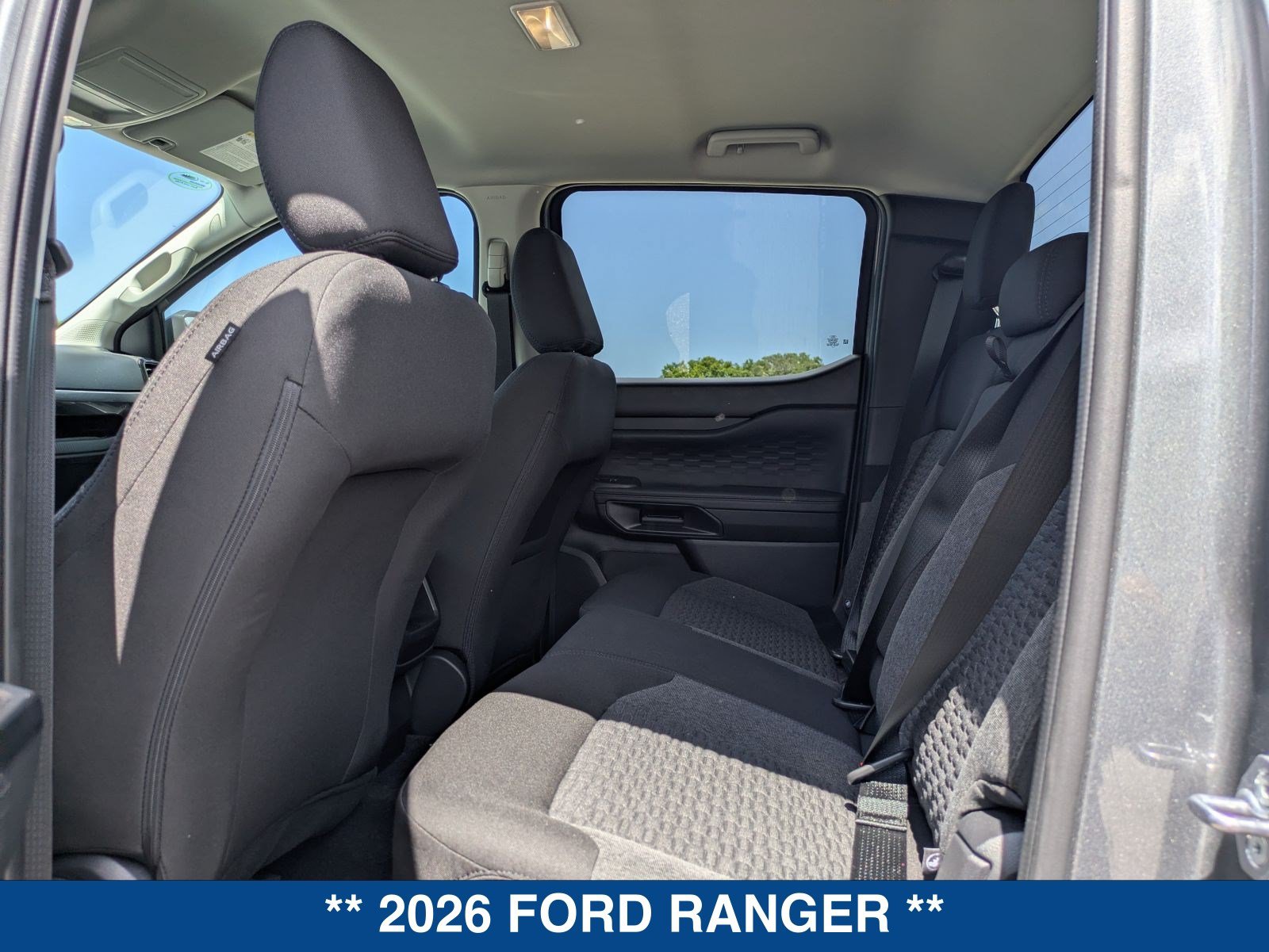 New 2026 Ford Ranger XLT w/ Black Appearance Package RWD image 15