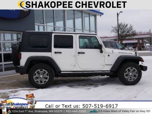 Used 2010 Jeep Wrangler Unlimited Rubicon image 3