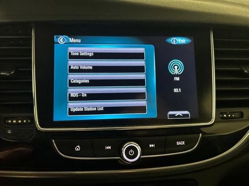 Used 2020 Buick Encore Preferred FWD image 24