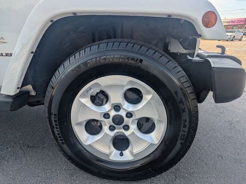 Used 2013 Jeep Wrangler Sahara w/ Connectivity Group image 21