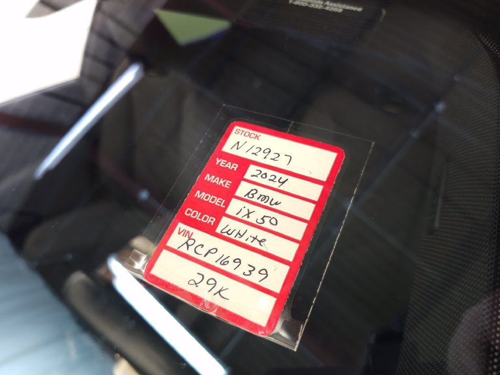 Used 2024 BMW iX xDrive50 w/ Sport Package AWD/4WD image 41