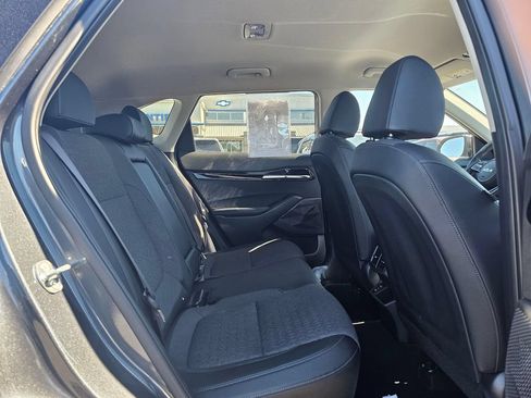 Used 2025 Kia Seltos S FWD image 12