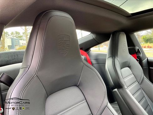 Used 2025 Porsche 911 Carrera S image 30