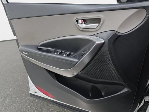 Used 2018 Hyundai Santa Fe Sport AWD/4WD image 25