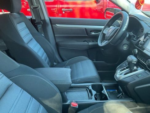 Used 2018 Honda CR-V LX image 5