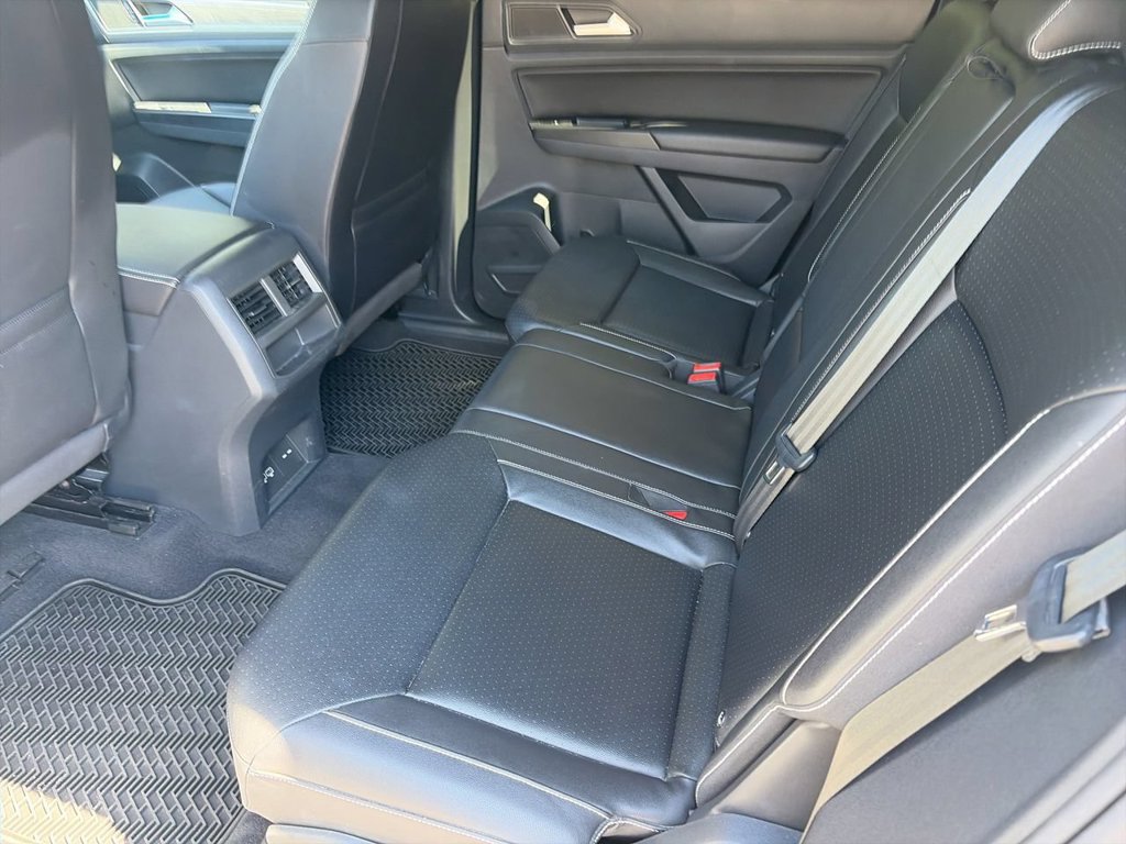Used 2020 Volkswagen Atlas Cross Sport SE FWD image 14