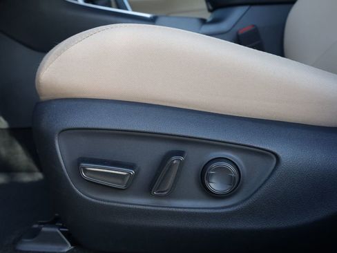 Used 2025 Toyota RAV4 XLE w/ Convenience Package image 19