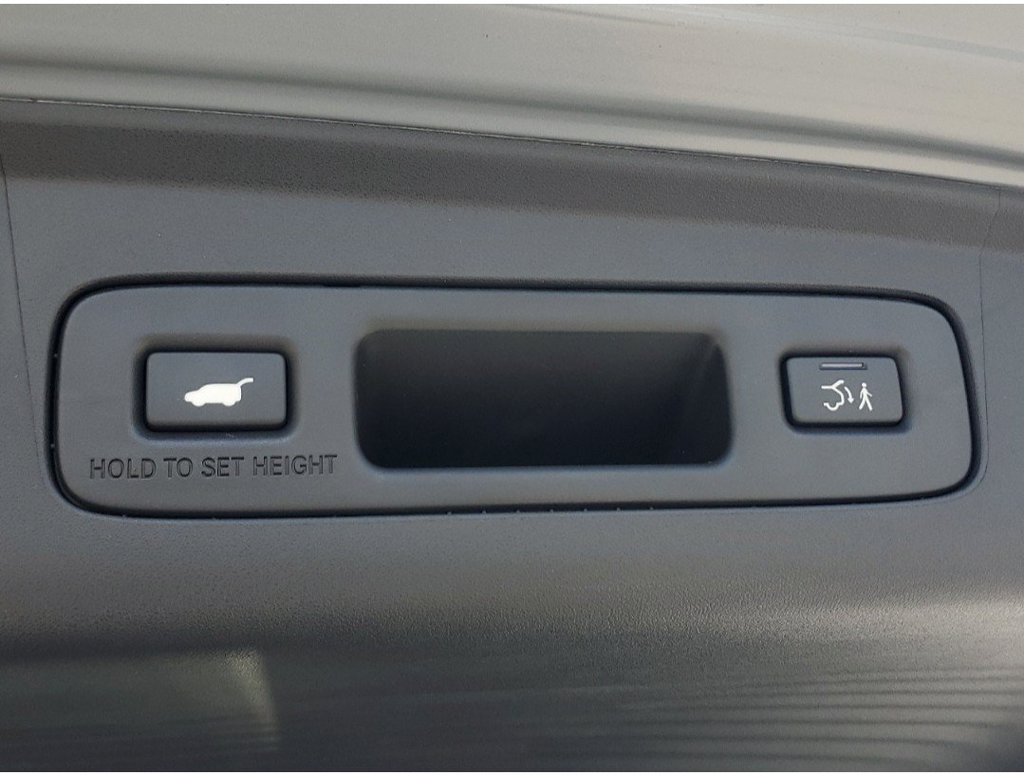 Certified 2026 Acura ADX FWD image 11