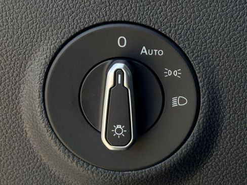New 2026 Volkswagen Taos S FWD image 21