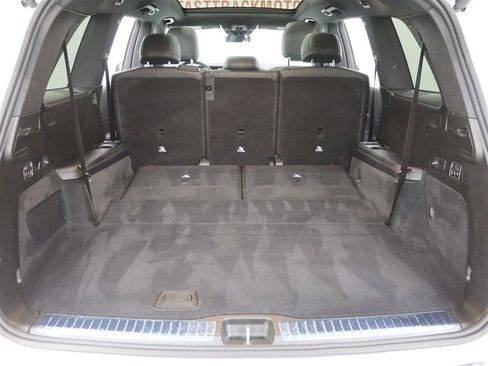 Used 2022 Mercedes-Benz GLS 450 4MATIC image 7