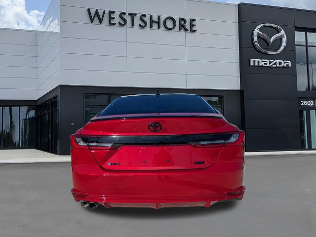 Used 2025 Toyota Camry XSE FWD image 4
