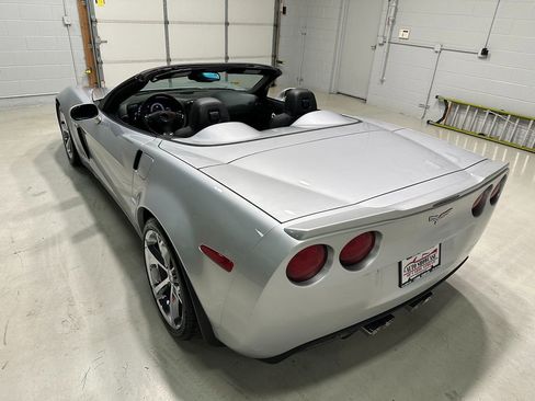 Used 2013 Chevrolet Corvette Grand Sport w/ 3LT Preferred Equipment Group image 18