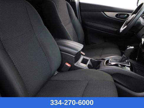 Used 2021 Nissan Rogue Sport S image 20