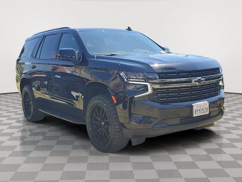 Used 2022 Chevrolet Tahoe RST w/ Luxury Package RWD image 3