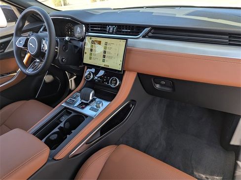 New 2026 Jaguar F-PACE R-Dynamic S image 14