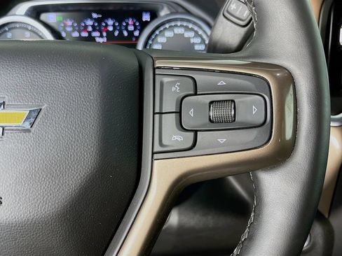 Used 2023 Chevrolet Silverado 2500 High Country AWD/4WD image 17