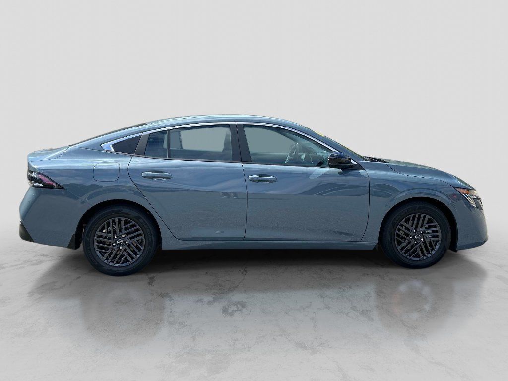 Certified 2026 Nissan Sentra SV w/ SV Convenience Package FWD image 6