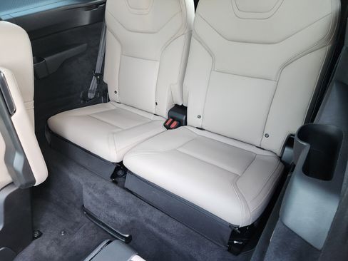 New 2025 Volvo EX90 Ultra image 30