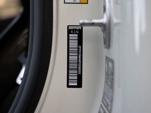 Used 2023 Ferrari 296 GTS RWD image 56