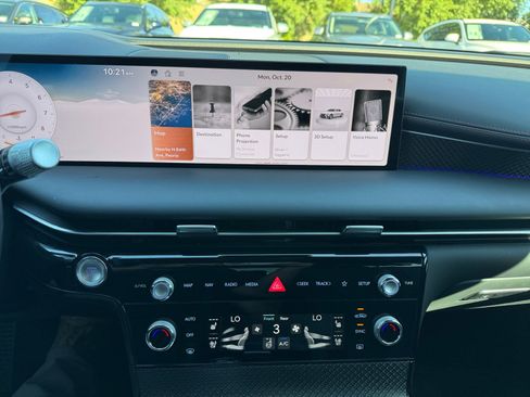 Used 2025 Genesis G80 3.5T Sport Prestige image 12