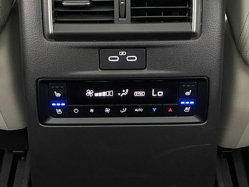 Used 2024 MAZDA CX-90 3.3 Turbo S w/ Premium Plus AWD/4WD image 7
