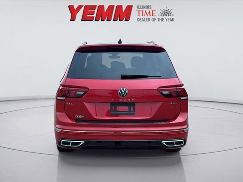 Used 2024 Volkswagen Tiguan SEL R-Line image 8