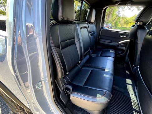 Used 2024 Nissan Frontier PRO-4X w/ Pro Premium Package AWD/4WD image 19