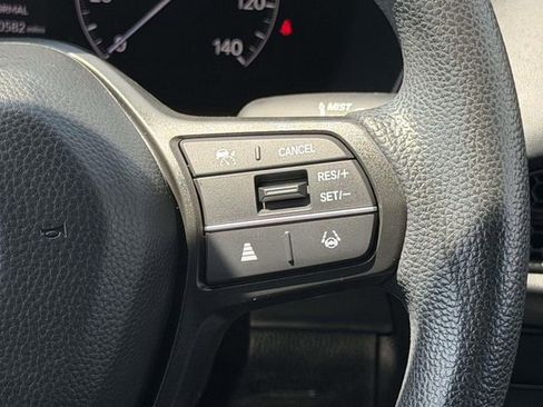 Certified 2023 Honda HR-V LX image 17