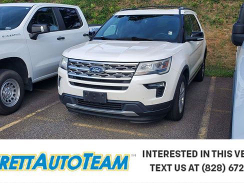 Used 2018 Ford Explorer XLT w/ Equipment Group 202A AWD/4WD image 1